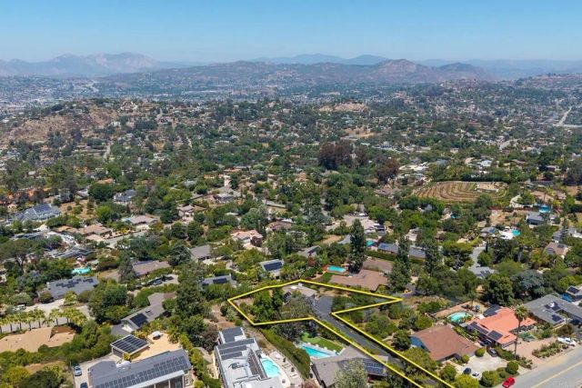 11238 ROLLING HILLS DR, El Cajon, CA 92020