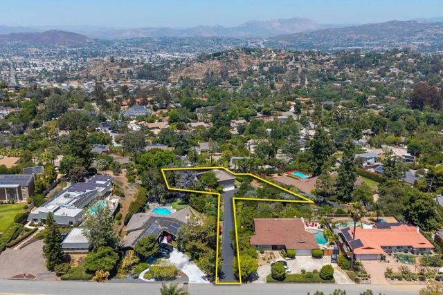 11238 ROLLING HILLS DR, El Cajon, CA 92020