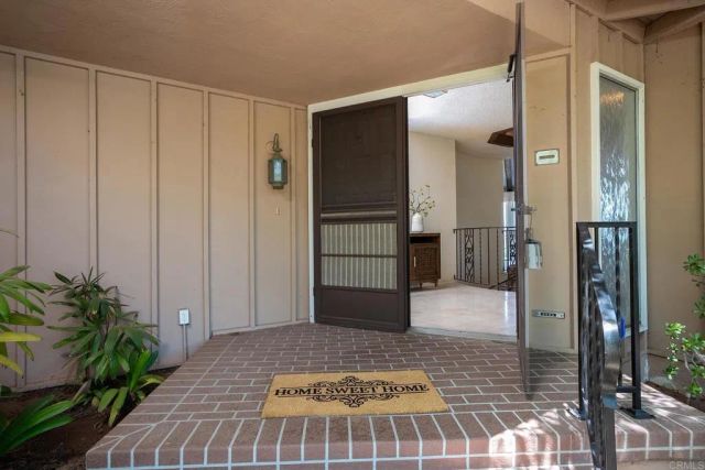 11238 ROLLING HILLS DR, El Cajon, CA 92020