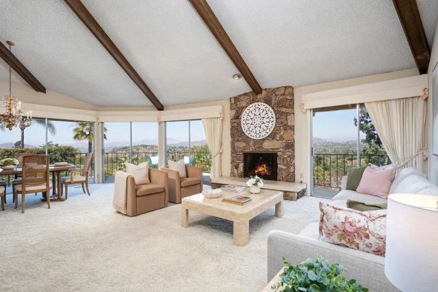 11238 ROLLING HILLS DR, El Cajon, CA 92020