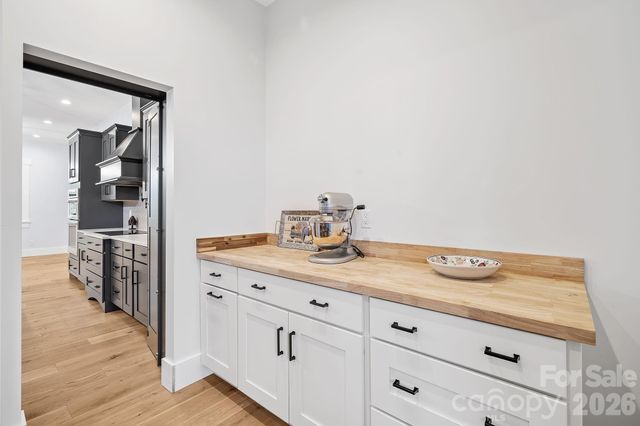 31 Grizzly Drive, Leicester, NC 28748