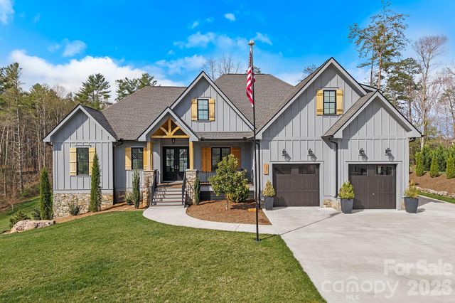 31 Grizzly Drive, Leicester, NC 28748