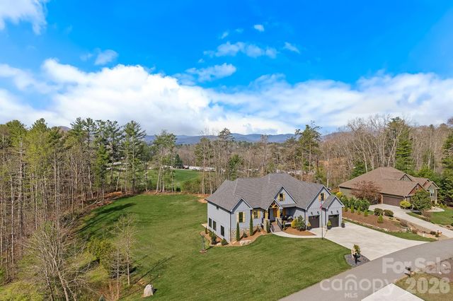 31 Grizzly Drive, Leicester, NC 28748