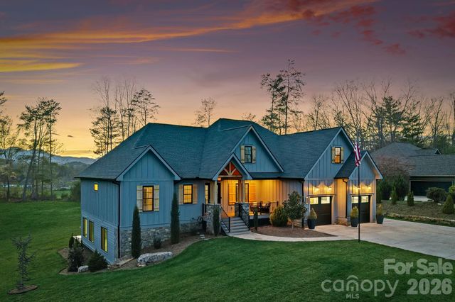 31 Grizzly Drive, Leicester, NC 28748