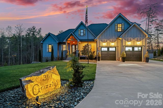 31 Grizzly Drive, Leicester, NC 28748