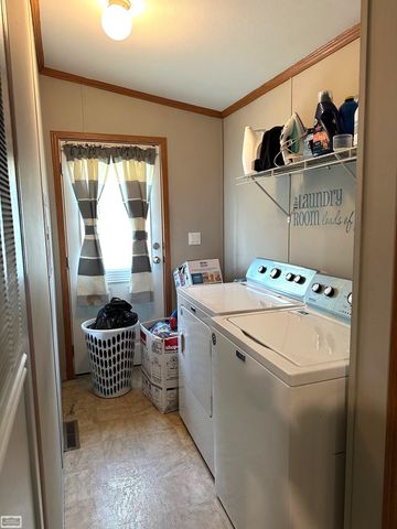 38067 St. Tropez Drive, Clinton Twp, MI 48038