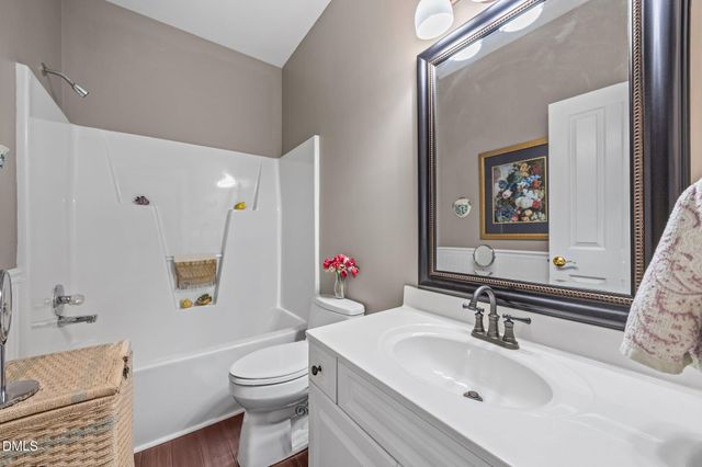 712 Vinebury Lane, High Point, NC 27265