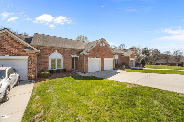 712 Vinebury Lane, High Point, NC 27265