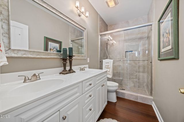 712 Vinebury Lane, High Point, NC 27265