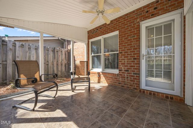 712 Vinebury Lane, High Point, NC 27265