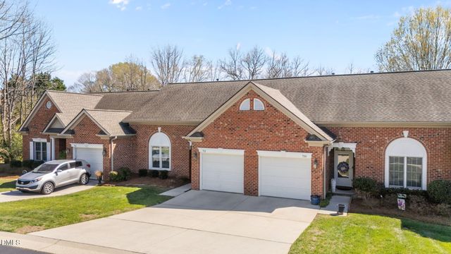 712 Vinebury Lane, High Point, NC 27265