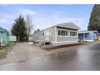 4424 Se ROETHE Rd 3, Milwaukie, OR 97267