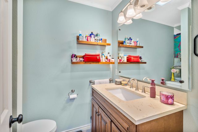 5101 Largo Drive, Granbury, TX 76049