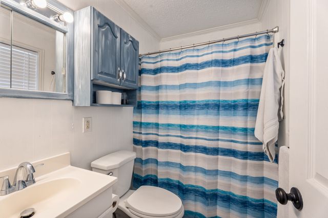 5101 Largo Drive, Granbury, TX 76049