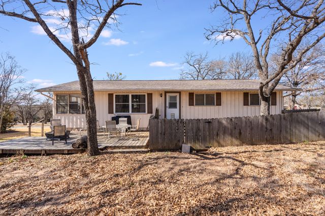 5101 Largo Drive, Granbury, TX 76049