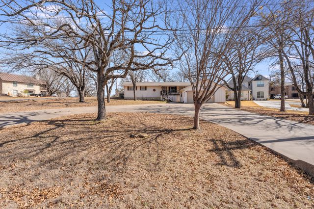 5101 Largo Drive, Granbury, TX 76049