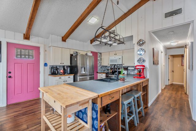 5101 Largo Drive, Granbury, TX 76049