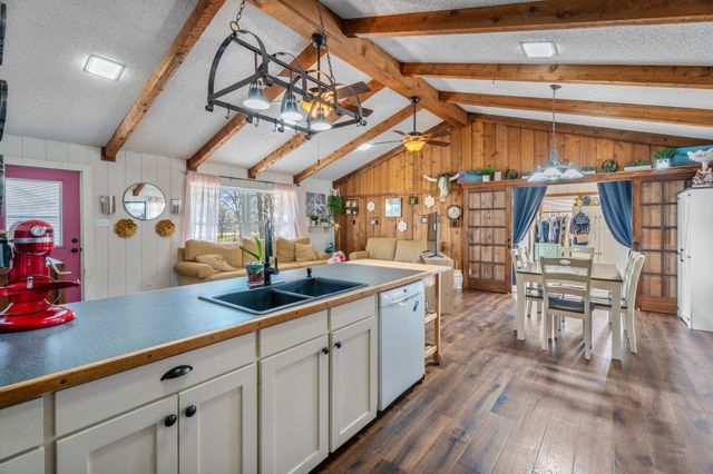 5101 Largo Drive, Granbury, TX 76049