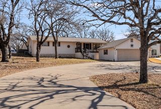 5101 Largo Drive, Granbury, TX 76049
