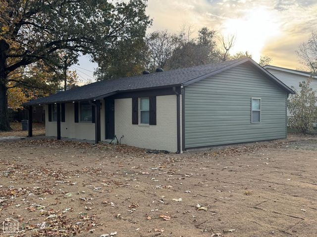 1300 S 7th Street, Paragould, AR 72450