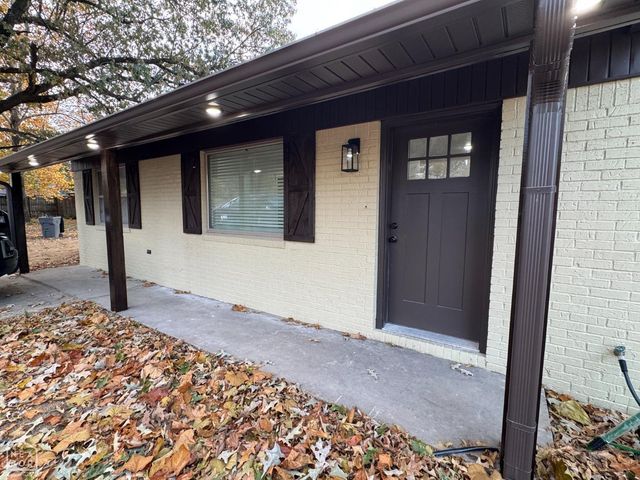 1300 S 7th Street, Paragould, AR 72450