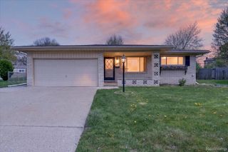 13311 Boca Grande Drive, Sterling Heights, MI 48312