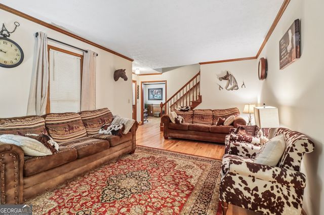 145 Red Oak Drive, Fayetteville, GA 30214