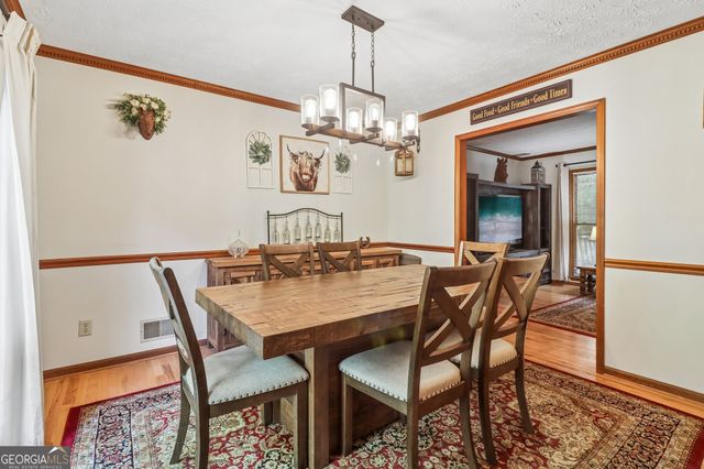 145 Red Oak Drive, Fayetteville, GA 30214