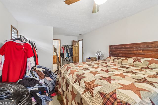 145 Red Oak Drive, Fayetteville, GA 30214