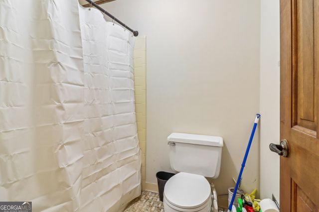 145 Red Oak Drive, Fayetteville, GA 30214