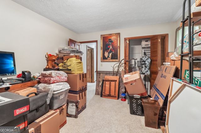145 Red Oak Drive, Fayetteville, GA 30214
