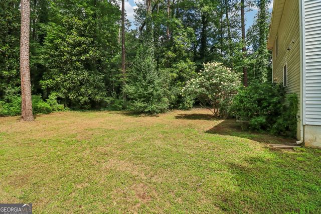 145 Red Oak Drive, Fayetteville, GA 30214