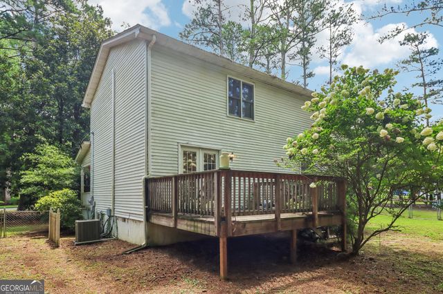 145 Red Oak Drive, Fayetteville, GA 30214