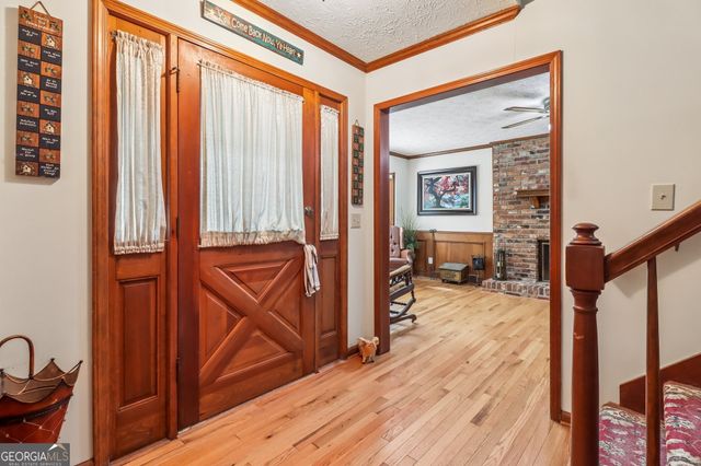 145 Red Oak Drive, Fayetteville, GA 30214
