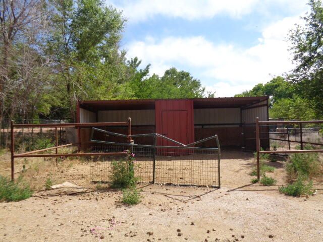 65 Vallejos Road, Belen, NM 87002