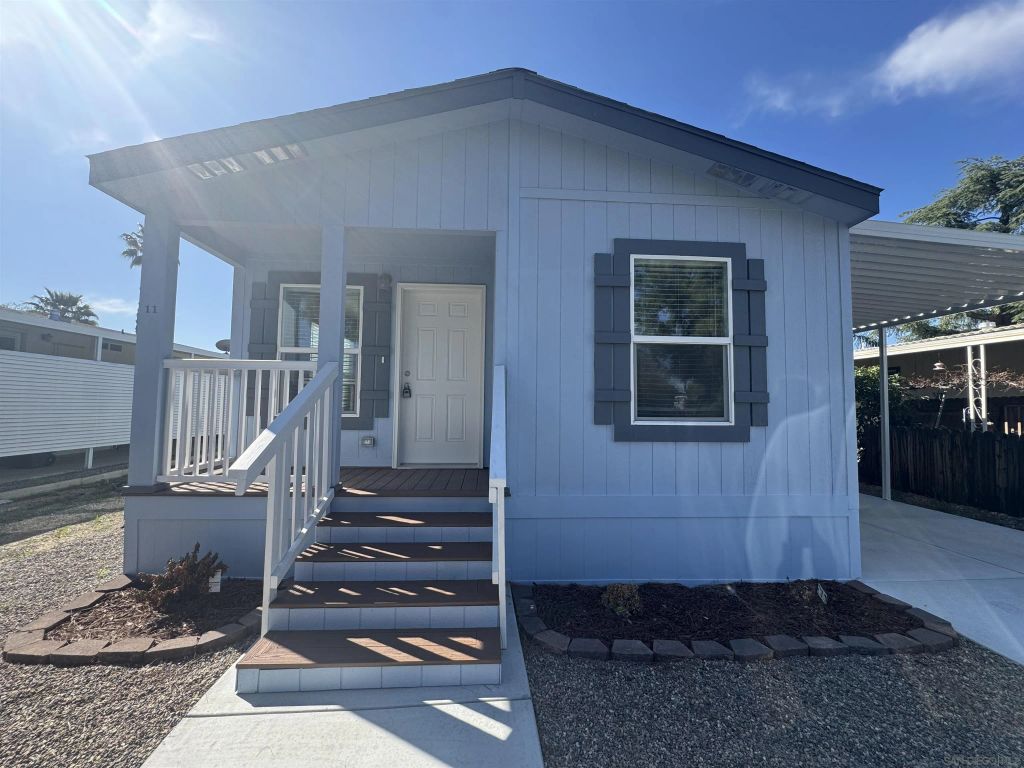 725 W Thornton Ave Spc 11, Hemet, CA 92543