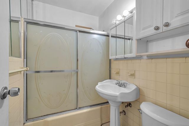 7831 NW 30th Street, Hollywood, FL 33024