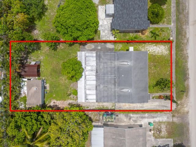 7831 NW 30th Street, Hollywood, FL 33024