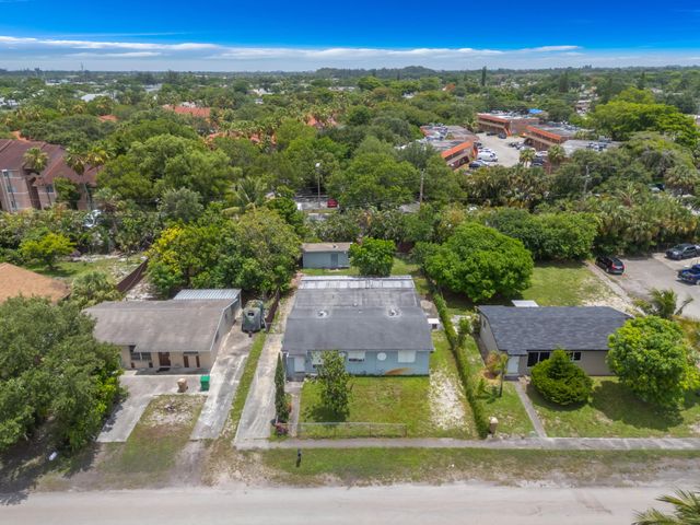 7831 NW 30th Street, Hollywood, FL 33024