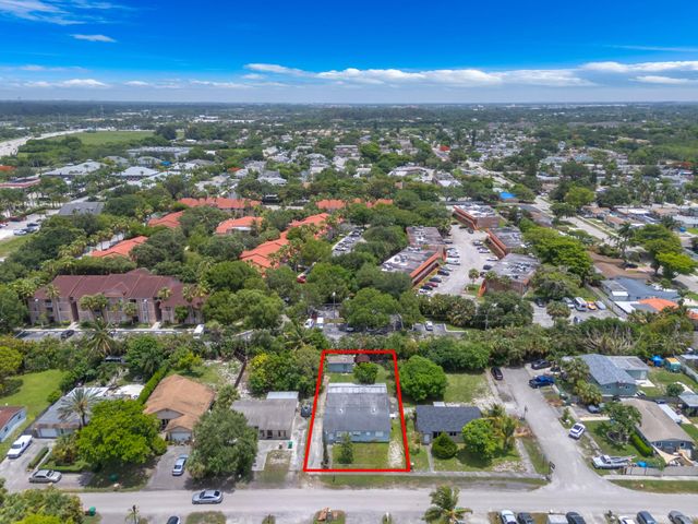7831 NW 30th Street, Hollywood, FL 33024