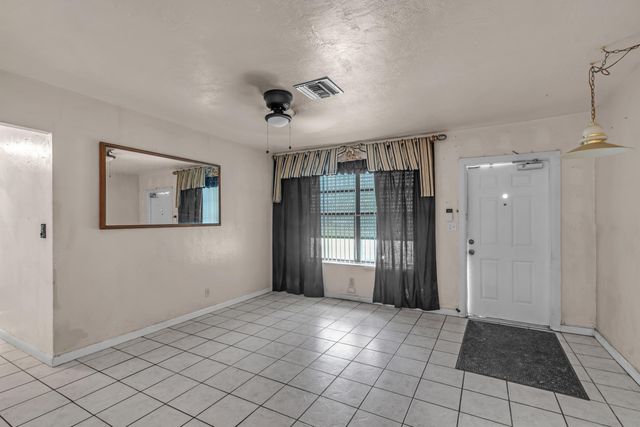 7831 NW 30th Street, Hollywood, FL 33024