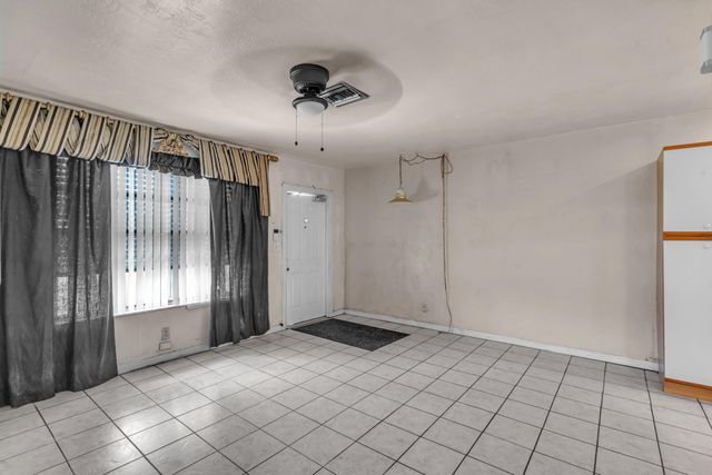 7831 NW 30th Street, Hollywood, FL 33024