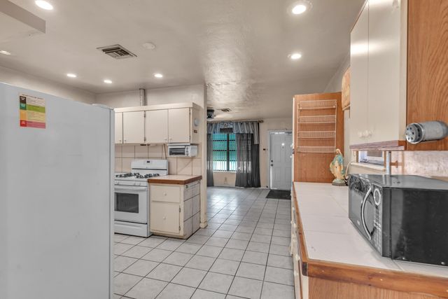 7831 NW 30th Street, Hollywood, FL 33024
