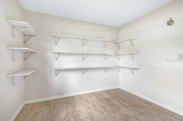 1227 N PINE HILLS ROAD, Orlando, FL 32808