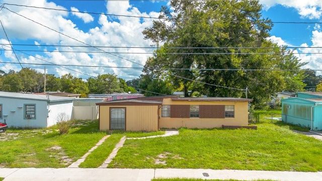 1227 N PINE HILLS ROAD, Orlando, FL 32808