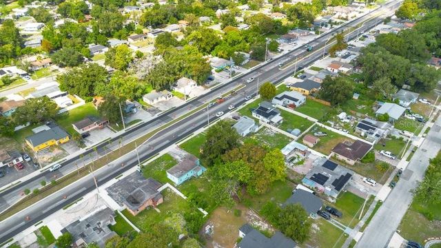 1227 N PINE HILLS ROAD, Orlando, FL 32808