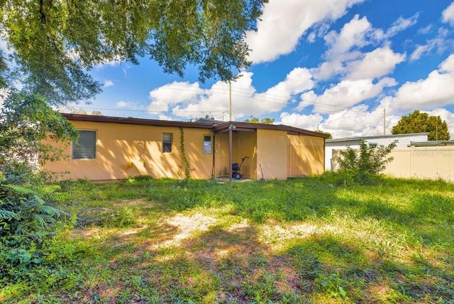 1227 N PINE HILLS ROAD, Orlando, FL 32808