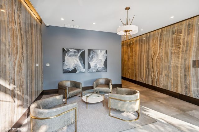 123 S Peoria Street P2, Chicago, IL 60607