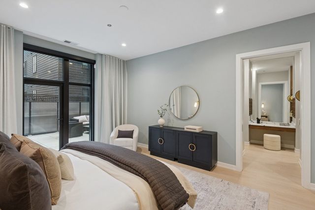 123 S Peoria Street P2, Chicago, IL 60607