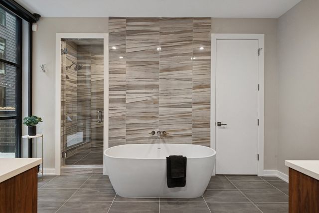 123 S Peoria Street P2, Chicago, IL 60607